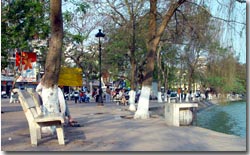 Hoan Kiem Lake